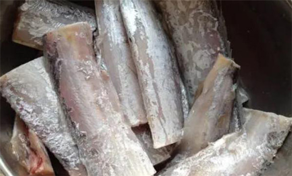 帶魚發(fā)黃能吃嗎？