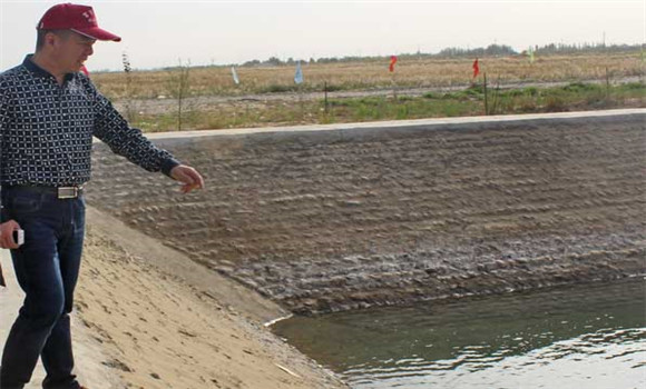 養(yǎng)魚(yú)池挖多深合適